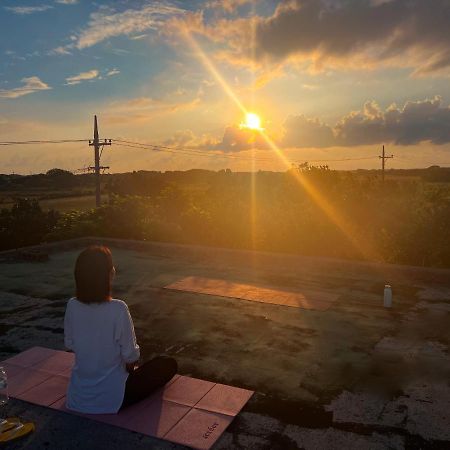 Minshuku Kuroshima Hotel Bagian luar foto